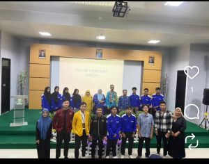 Poto Bersama Mahasiswa Prodi HES dengan Narasumber Seminar Internasional